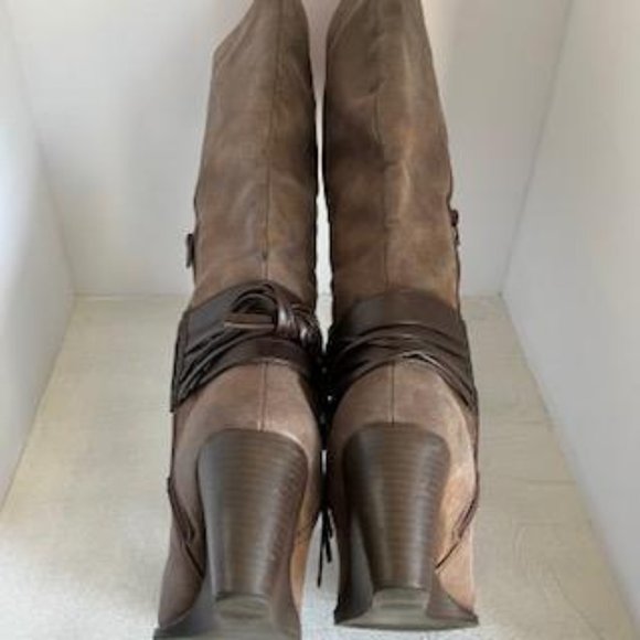 Maurices Savannah Wedge Boot W/Straps Side Zipper - Picture 7 of 9